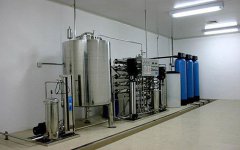 食品飲料行業(yè)純水設(shè)備工作原理及特點(diǎn)優(yōu)勢(shì) 食品飲料行業(yè)純水設(shè)備工作原理及特點(diǎn)優(yōu)勢(shì)